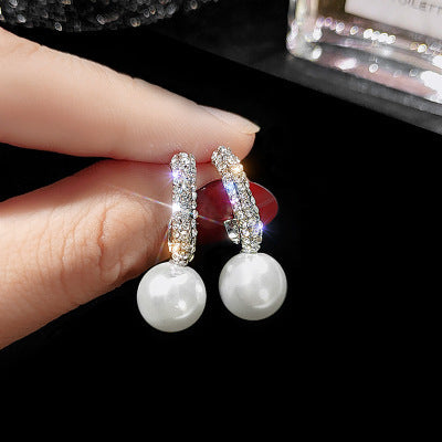 C- Shaped Pearl Earrings